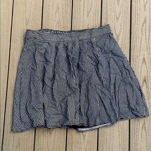 Checkered skirt!